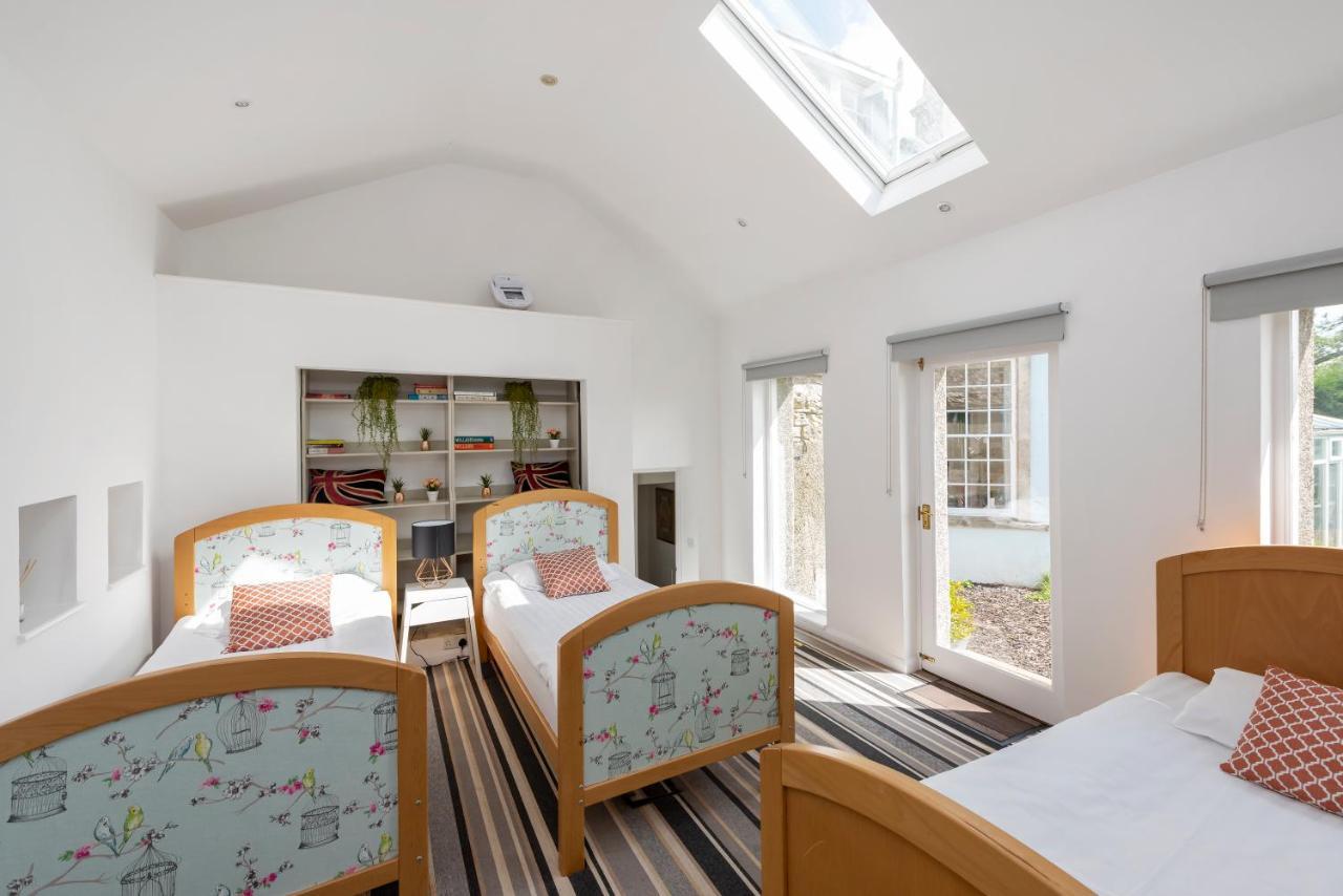 Cotswold Manor House - Country House Retreat With Hot Tub, Ideal For Large Groups Petty France Exteriör bild