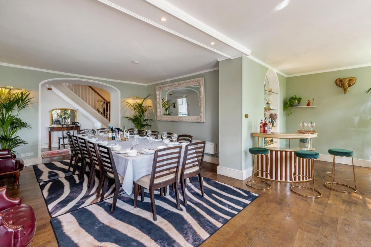 Cotswold Manor House - Country House Retreat With Hot Tub, Ideal For Large Groups Petty France Exteriör bild