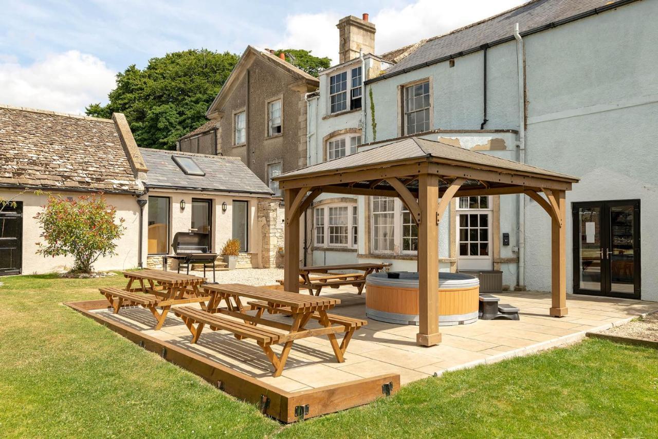 Cotswold Manor House - Country House Retreat With Hot Tub, Ideal For Large Groups Petty France Exteriör bild
